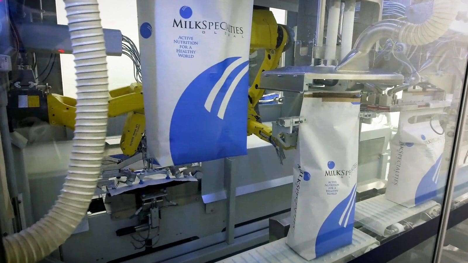 Thumbnail for Zimbabwe milk production rises to 83 million litres on back of five-year dairy development plan